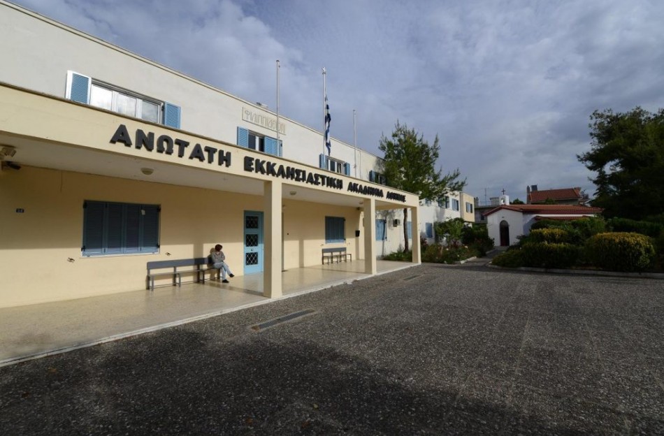 Ξηλώνει το όνειρο του Χριστόδουλου η Κεραμέως