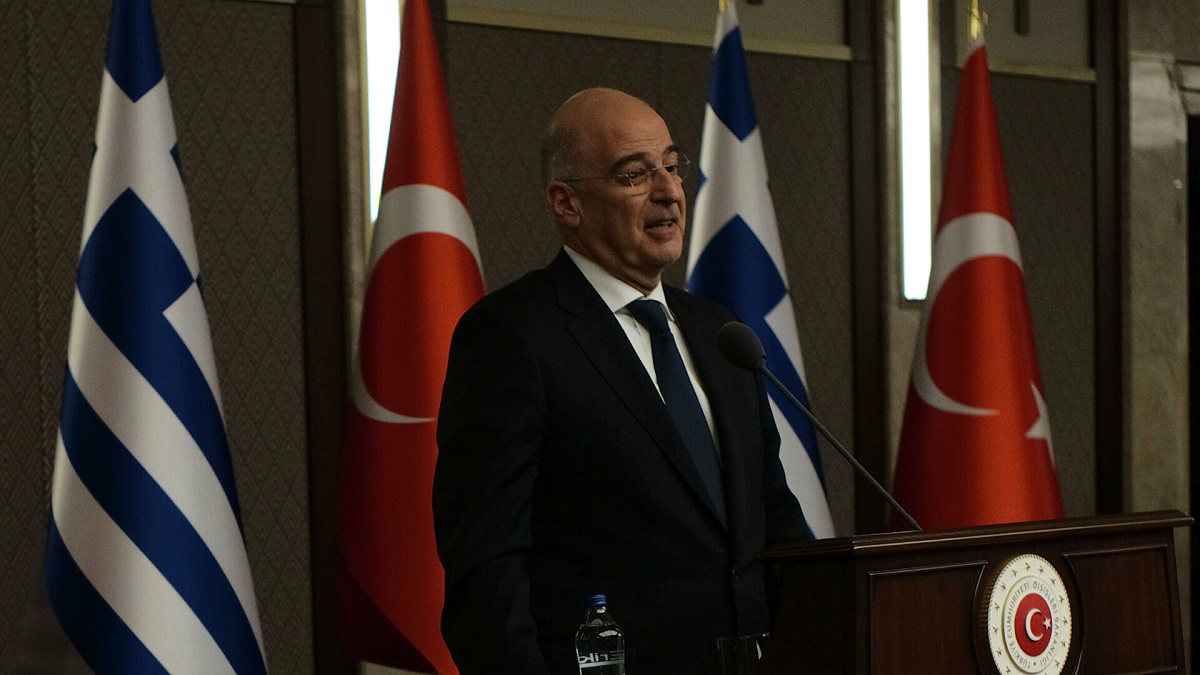 Πύρινος Λόγιος : Ο Θεός ΔΕΝ προστατεύει το «Ψευτορωμαίϊκο» κύριοι! Προστατεύει την ΕΛΛΑΔΑ!
