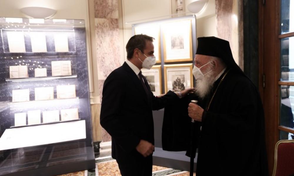 Σύνδεσμος Κληρικών προς ΔΙΣ: ”Αλλάξτε την ώρα, μετά το «Χριστός Ανέστη» θα κάνουν πάρτι στις πλατείες”