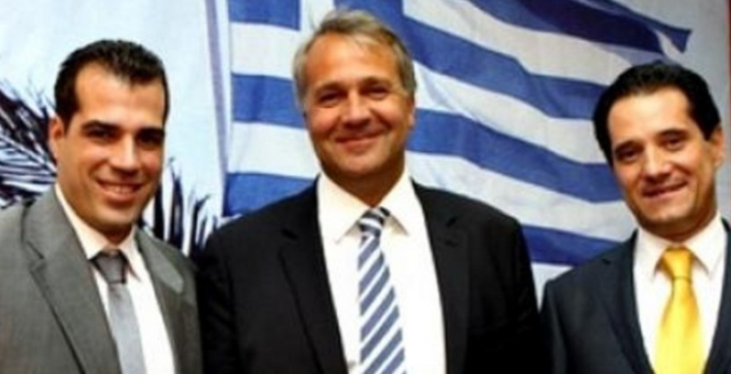Ο πιο ασπόνδυλος και γλοιώδης πολιτικός, αποκαλεί ανήθικους τους ανεμβολίαστους Έλληνες! Οι πρώην του Καρατζαφέρη, εχθρεύονται την κοινωνία
