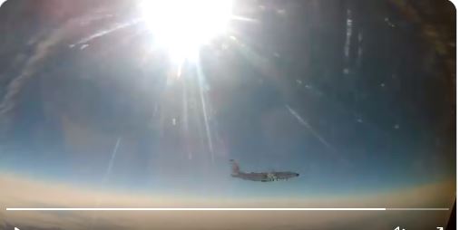Ρώσικο μαχητικό MiG-31 αναχαίτισε αμερικανικό αναγνωριστικό αεροσκάφος RC-135!! ΒΙΝΤΕΟ
