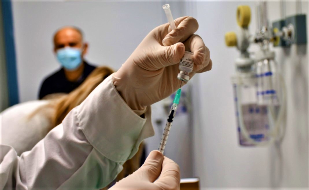 Τρομοκρατούν διατεταγμένα: Όποιος δεν θα έχει κάνει εμβόλιο δεν θα προσλαμβάνεται