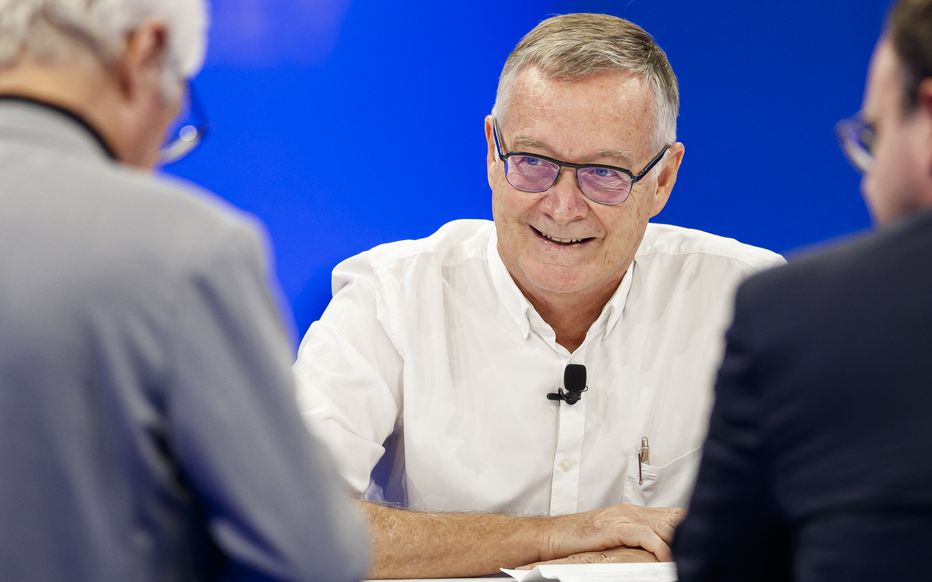 Antoine Flahault: Το εμβόλιο δεν είναι επαρκές όπλο.Στις ΗΠΑ η επιδημία ξανά απογειώνεται παρά τον εμβολιασμό!!!!