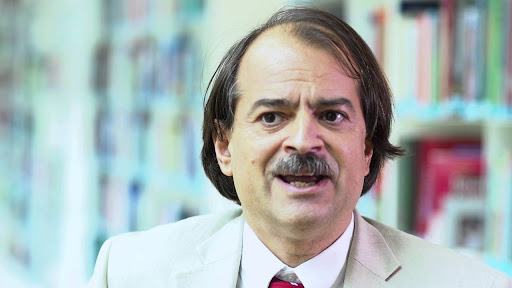 Ο καθηγητής Ιωαννίδης αμφισβητεί την αξιοπιστία των “τηλε-ειδικών”: Ποια η επιρροή τους στην παγκόσμια επιστημονική κοινότητα;