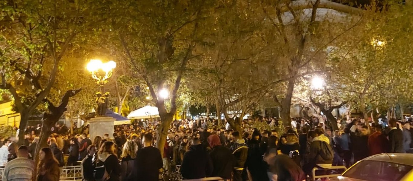 Η επανάσταση της νεολαίας: Χιλιάδες νέοι πάρταραν σε όλη την Ελλάδα – Αντίδραση σε κυβέρνηση για το αποτυχημένο lockdown
