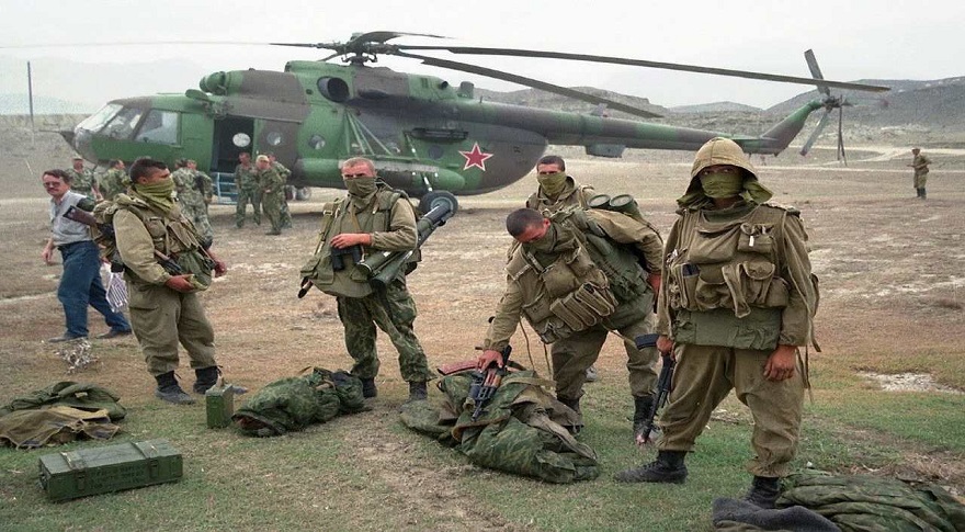 Έπεσε στην παγίδα ο Ζελένσκι; – 43 ουκρανικά άρματα μάχης προωθήθηκαν προς Ντονέτσκ – O B. Πούτιν υπέγραψε διάταγμα κατάταξης των εφέδρων (βίντεο)