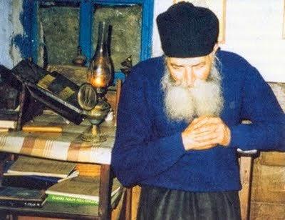 Την τελευταία φορά που είδα τον Γέροντα Παϊσιο πριν κοιμηθεί, επειδή είμαι γιατρός, του ζήτησα μια συμβουλή.
