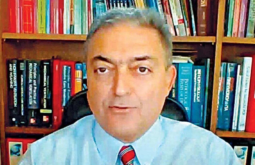 Όλη η συνέντευξη της ντροπής του καθηγητή Βασιλακόπουλου (video)