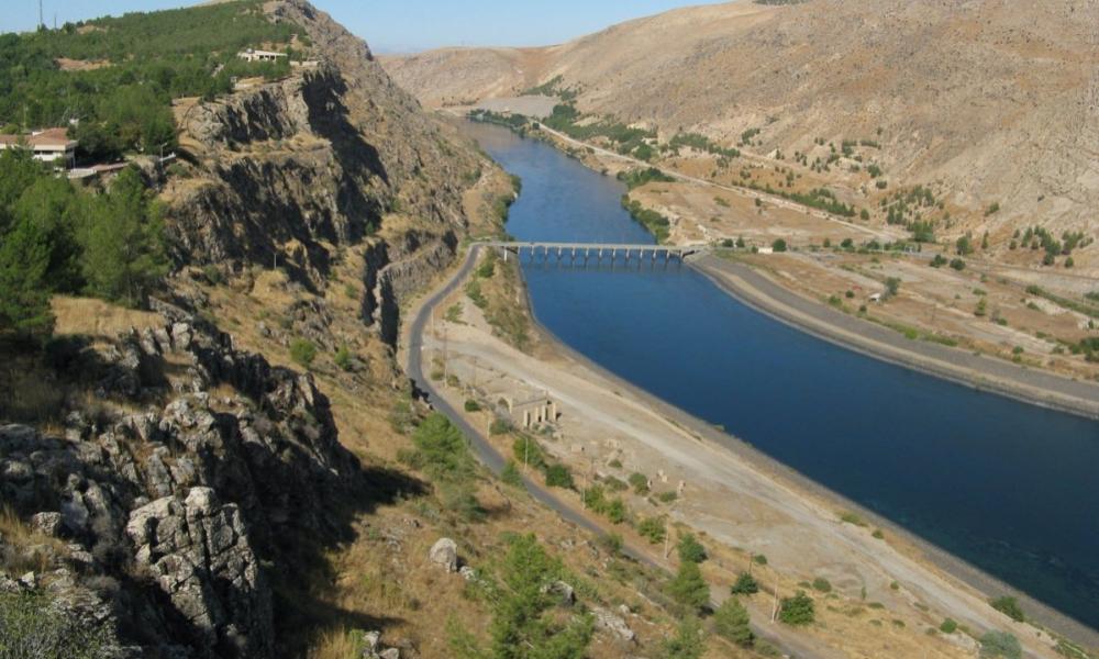 Νέα ”γενοκτονία”: H Τουρκία “κόβει” το νερό στους Κούρδους της Συρίας