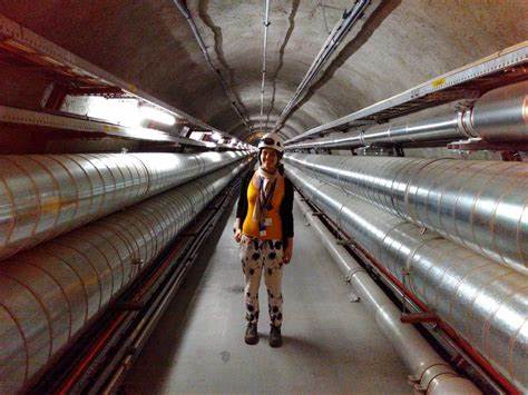 Ενημέρωση CERN! Συχνότητες ήχου που μπορούν να ξεκλειδώσουν τις πόρτες σε ξένους θεούς σε ένα άλλο βασίλειο