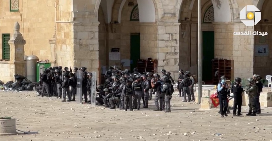 Χάος στην Ιερουσαλήμ: Σκληρές συγκρούσεις Ισραηλινών – Παλαιστινίων – Δραματική επικοινωνία Ισραήλ-ΗΠΑ: “Μην παρεμβαίνετε” (βίντεο)
