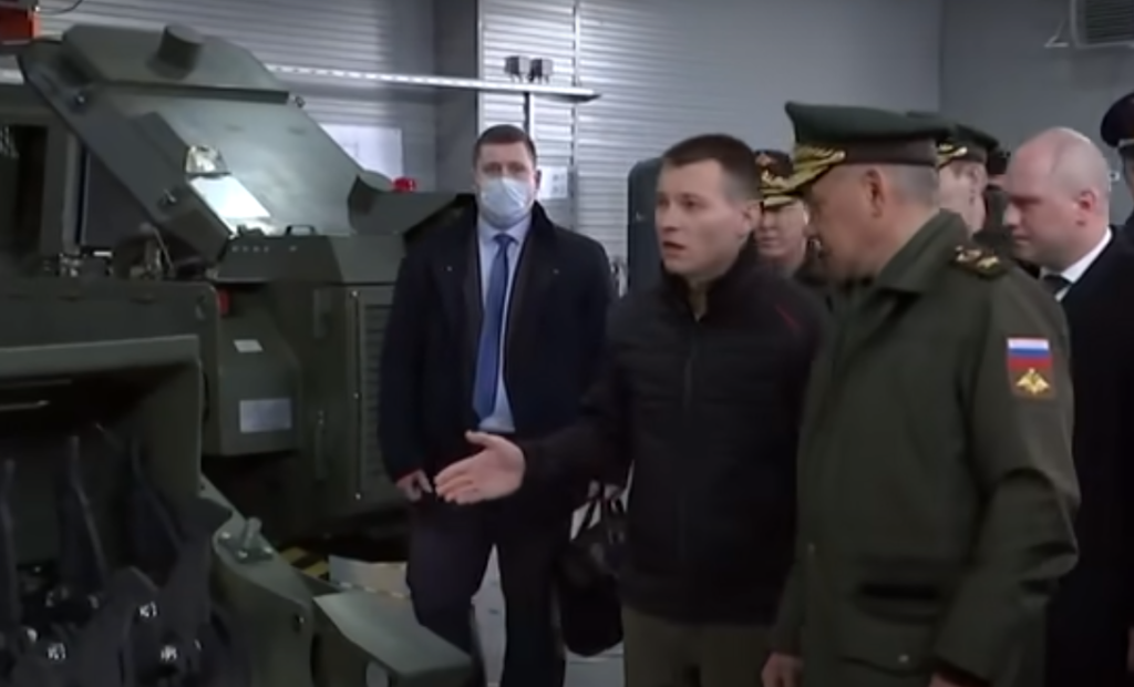«Υπερβόμβα» από Ρωσία! Ρομποτικές μηχανές και άρματα πολεμούν μόνα τους! Σκορπίζουν τρόμο οι εικόνες