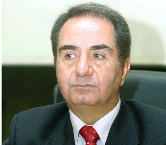 Διασωληνωμένος μετά τον εμβολιασμό του ο πρώην βουλευτής του ΠΑΣΟΚ Θεόδωρος Κατσανέβας