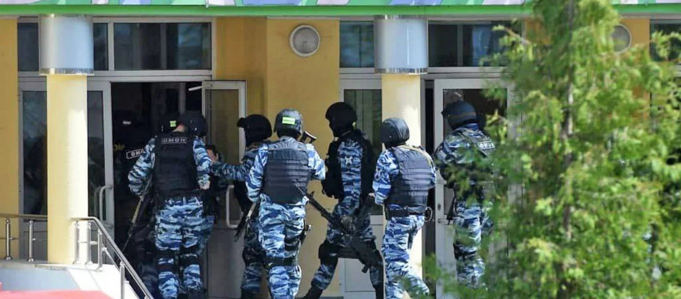 Σοκαριστικά βίντεο από το μακελειό στη Ρωσία με μαθητές να πηδούν από μπαλκόνια για να σωθούν! – Πάνω από 10 νεκροί