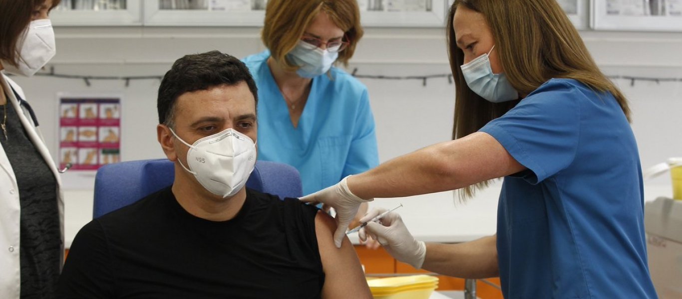 Β.Κικίλιας: «Αναγκαίος ο υποχρεωτικός εμβολιασμός» – Πριν από τον Σεπτέμβριο το «τρύπημα» παιδιών άνω των 12 ετών!