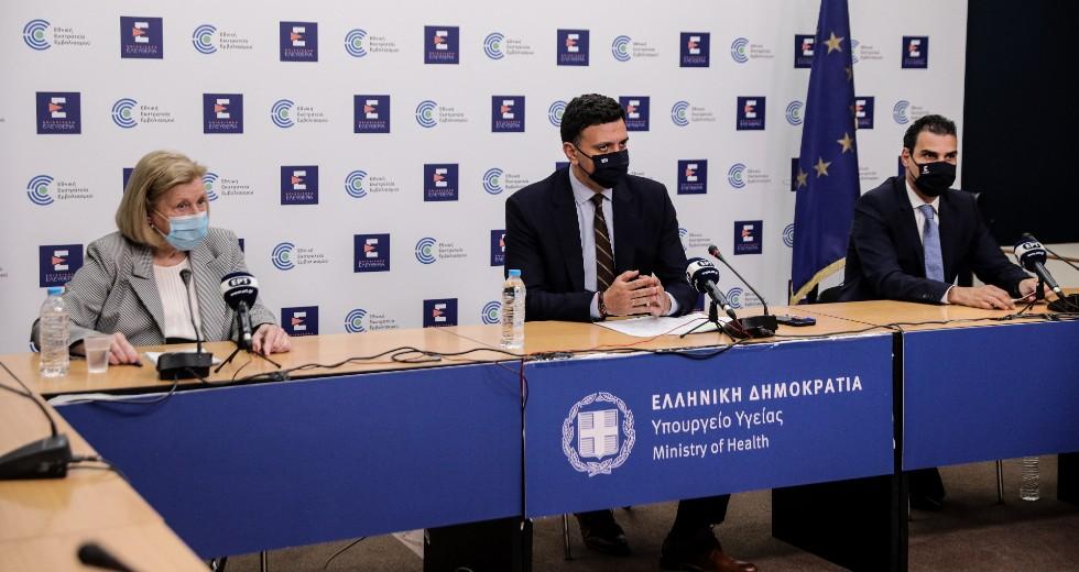 «Εγκληματικά» απτόητοι! Δεν αλλάζουν οι συστάσεις για το εμβόλιο AZ παρά τους θανάτους και τις θρομβώσεις