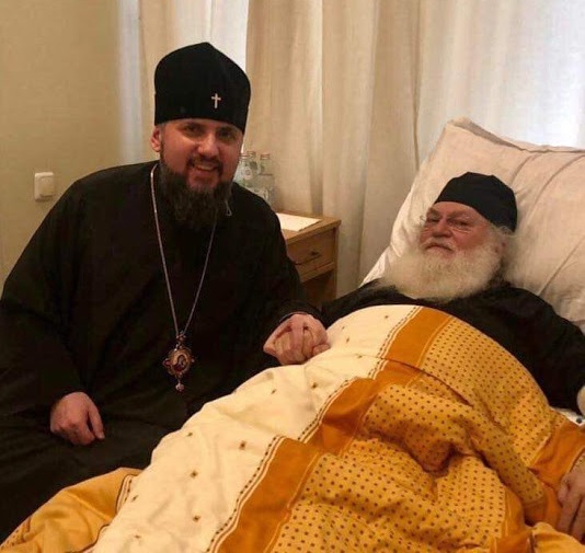 ΕΚΤΑΚΤΟ!!! Μεταφέρθηκε με αεροκομιδή ο ηγούμενος της Ι. Μονής Βατοπεδίου Α.Ο. π. Εφραίμ