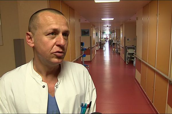 Χειρούργος για τα εμβόλια: Μία εξελισσόμενη γενοκτονία – «Παγώνει» ο πλανήτης με το ΒΙΝΤΕΟ
