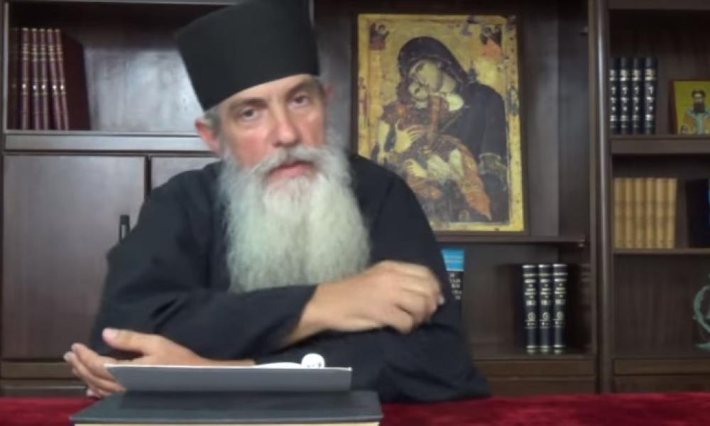 «Λιτανεύουν» τὸ ξόανο Ἀμάλ, ἀλλ’ ὄχι τὴν Παναγία