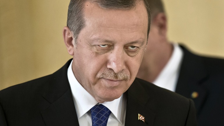Νέο χαστούκι της Ουάσινγκτον στον Ερντογάν ΣΕ …ΕΣΤΙΑΤΟΡΙΟ Η ΔΙΑΠΙΣΤΕΥΣΗ ΤΟΥ ΤΟΥΡΚΟΥ ΠΡΕΣΒΗ ΣΤΙΣ ΗΠΑ – ΣΑΛΟΣ ΣΤΗΝ ΤΟΥΡΚΙΑ