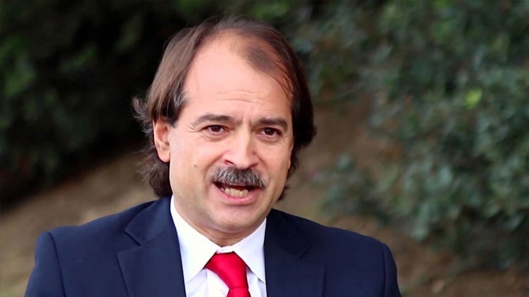 Τι λέει ο καθηγητής Ιωάννης Ιωαννίδης για την 3η δόση, τον εμβολιασμό των παιδιών και την αποτελεσματικότητα των εμβολίων