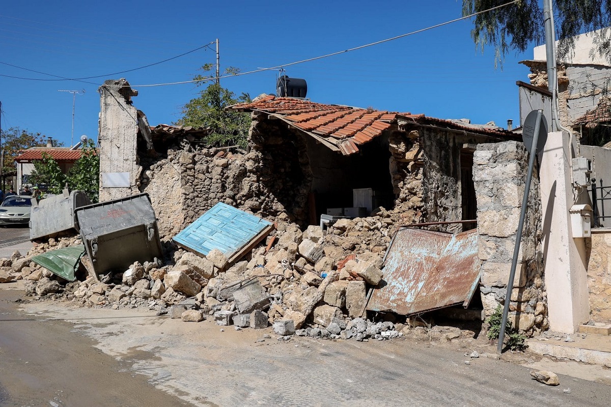 «Ἦρθα παιδί μου νὰ σοῦ πῶ, ὅτι δύο ἰσχυροὶ σεισμοὶ θὰ γίνουν σὲ λίγες μέρες ἐδῶ»!