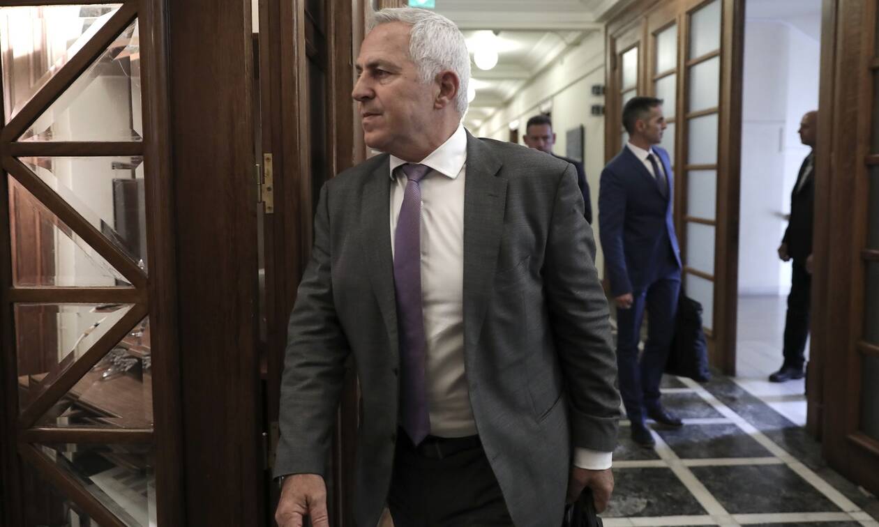 Πάνω από τον Αποστολάκη, πάνω από τον Μητσοτάκη, πάνω από τους επιχειρηματίες, πάνω από τους ηγέτες του δυτικού κόσμου υπάρχει ο φόβος. Ποιοι απειλούν τους ηγέτες;