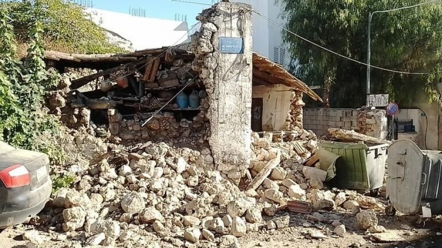 Ισχυρός σεισμός 5,8 Ρίχτερ στο Ηράκλειο της Κρήτης – Ένας νεκρός και 9 τραυματίες – Μπαράζ μετασεισμών, ανησυχία σεισμολόγων