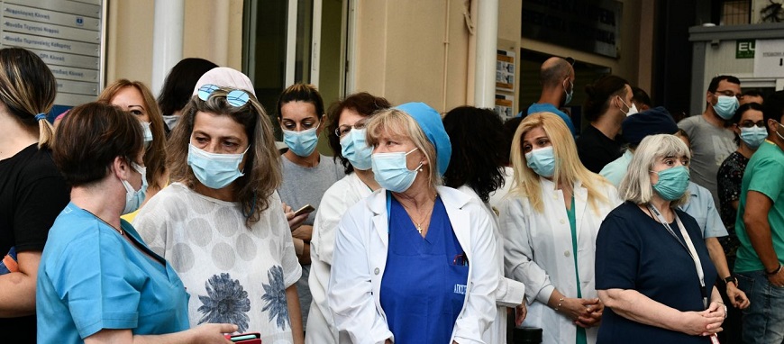 Περίγελος η κυβέρνηση Κ.Μητσοτάκη: Ανεμβολίαστοι υγειονομικοί εργάζονται και σήμερα γιατί δεν βγαίνουν οι βάρδιες!