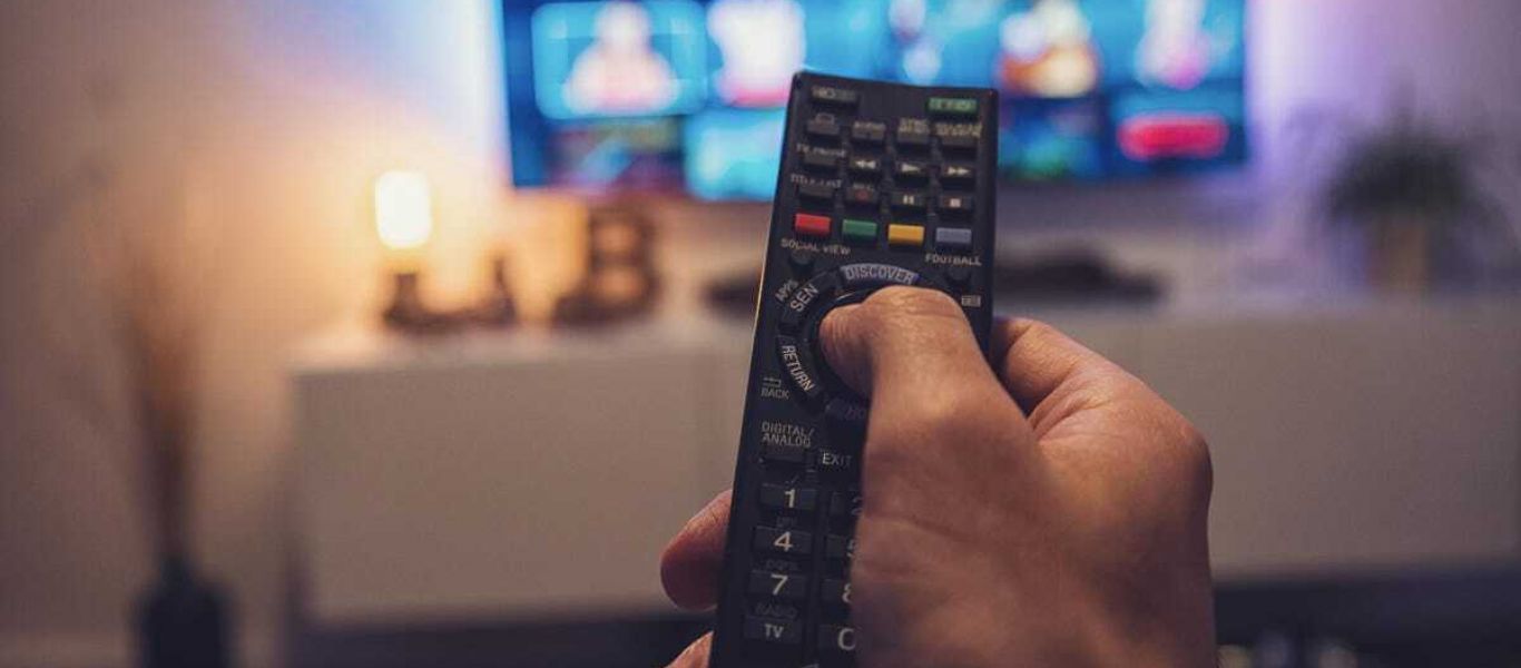 Οι Έλληνες πλήρωσαν από την τσέπη τους 1 εκατομμύριο για τις «Οικογενειακές ιστορίες»