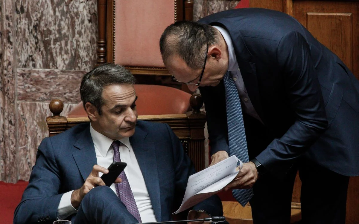 Η κυβέρνηση βάζει «φίμωτρο» σε δημοσιογράφους και πολίτες!