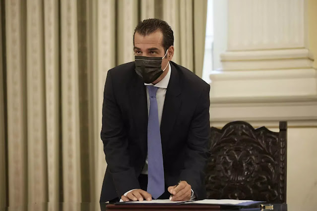 Άκου ΤΥΡΑΝΝΙΣΚΟ Θάνο Πλεύρη και αφορισμένη Κυβέρνηση Ν.Δ.-Μητσοτάκη