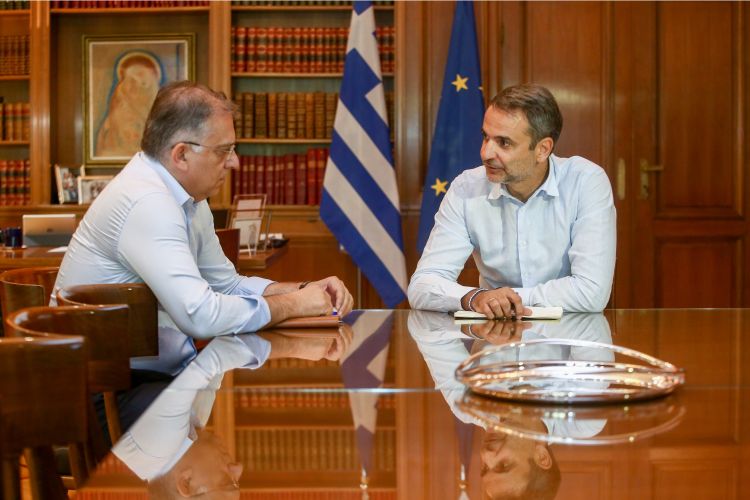 Ο «ΤΡΟΜΟΣ» ξεκινά: Εντολή για εντοπισμό λογαριασμών στο διαδίκτυο που υποκινούν τον μη εμβολιασμό