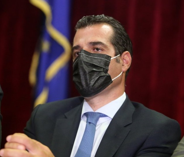 Ν.ΔΑΠΕΡΓΟΛΑΣ, «ΟΤΑΝ ΤΑ ΣΤΕΡΝΑ (ΔΕΝ) ΤΙΜΟΥΝ ΤΑ ΠΡΩΤΑ»