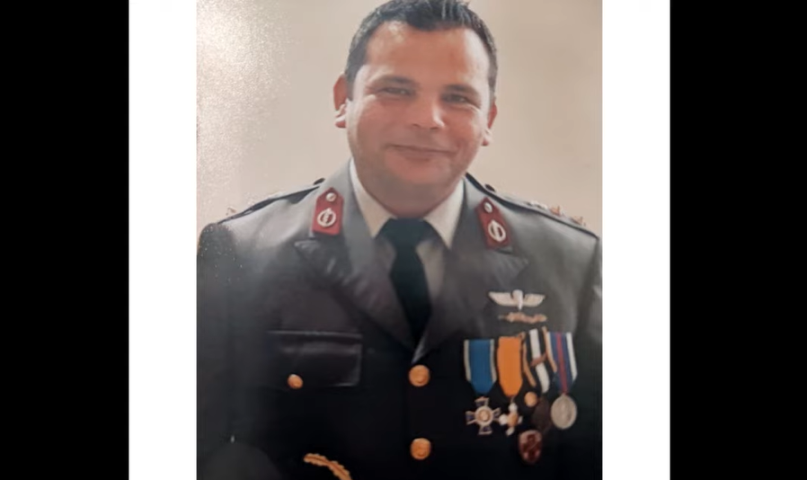 Συνταγματάρχης Ευγένιος Μπαϊραμίδης, Γενικός Χειρούργος … ΜΙΑ ΖΩΗ ΧΩΡΙΣ ΕΛΕΥΘΕΡΙΑ, ΗΘΙΚΗ ΚΑΙ ΑΞΙΕΣ ΣΑΣ ΤΗ ΧΑΡΙΖΩ.