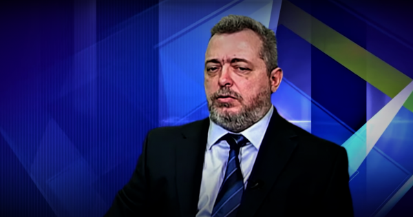 Στρατιωτικός Ιατρός Ζώης Μπέχλης – Πρόεδρος τού «Κινήματος ’21»: Θα πάρουν πίσω τις αναστολές εργασίας, είτε με το καλό, είτε με το ζόρι !