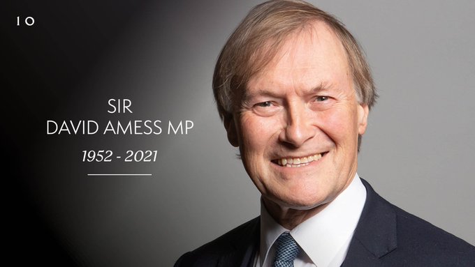 ΣΟΚ ΑΠΟΚΑΛΥΨΕΩΝ: Ο Άγγλος βουλευτής David Amess που κατακρεουργήθηκε με μαχαίρι σ’ εκκλησία ερευνούσε καταχρήσεις Big Pharma ανήκε σ’…