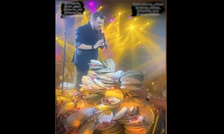 ΜΟΝΟ ΓΙΑ ΕΜΒΟΛΙΑΣΜΕΝΟΥΣ: Πάνος Κιάμος: «Βουνό» τα λουλούδια στην πίστα (vid)