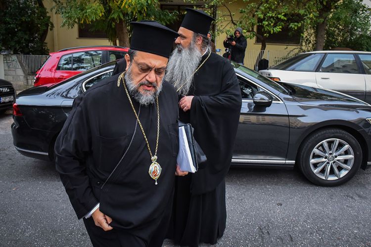 ΕΤΡΙΞΑΝ τα κόκκαλα των ηρώων!!! Κατάλαβε τι είπε ο Μητροπολίτης Μεσσηνίας;;; Σκορπάει ΟΡΓΗ το ΒΙΝΤΕΟ