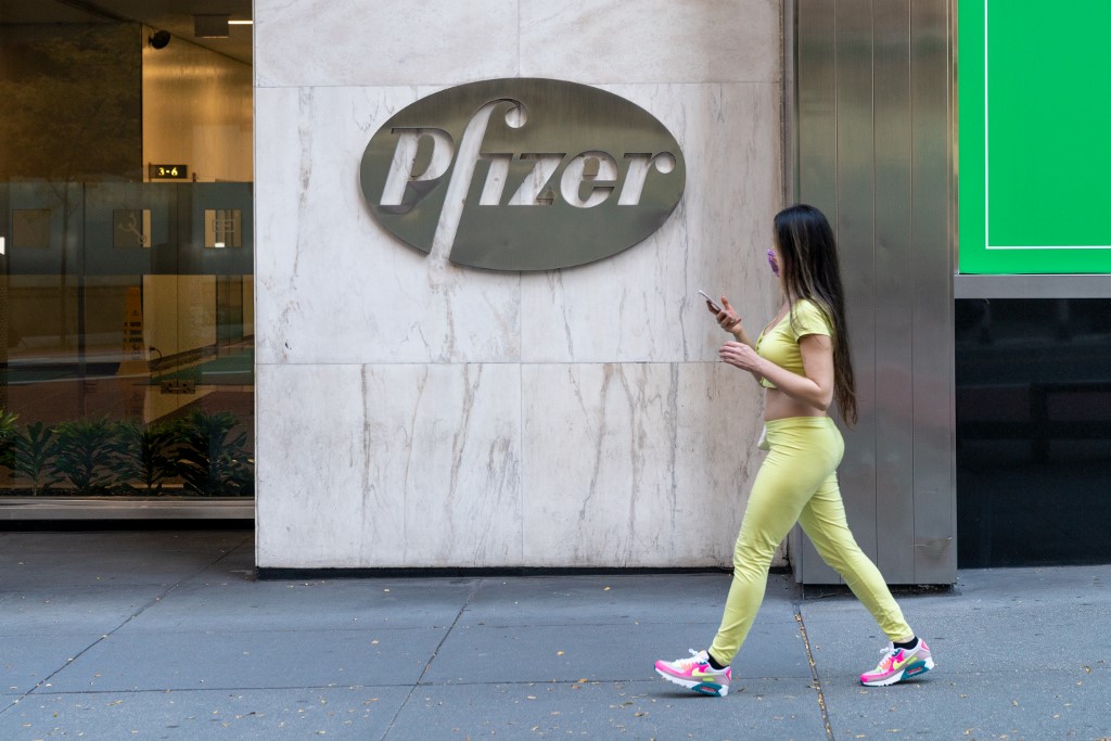 Θρίλερ στη PFIZER. H Eταιρία κατηγορεί πρώην υπαλλήλους της ότι υπέκλεψαν 12.000 αρχεία ανάμεσά τους διαβαθμισμένα ως απορρήτα