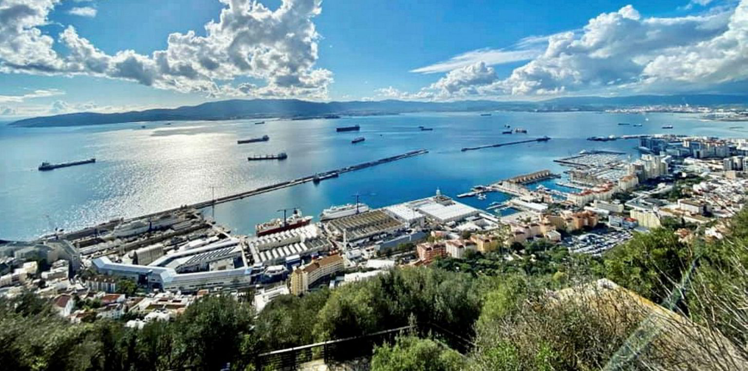 ZeroHedge : Παγκόσμια αμηχανία καθώς το Γιβραλτάρ με ποσοστό εμβολιασμού 118% μπαίνει σε Χριστουγεννιάτικο lockdown!
