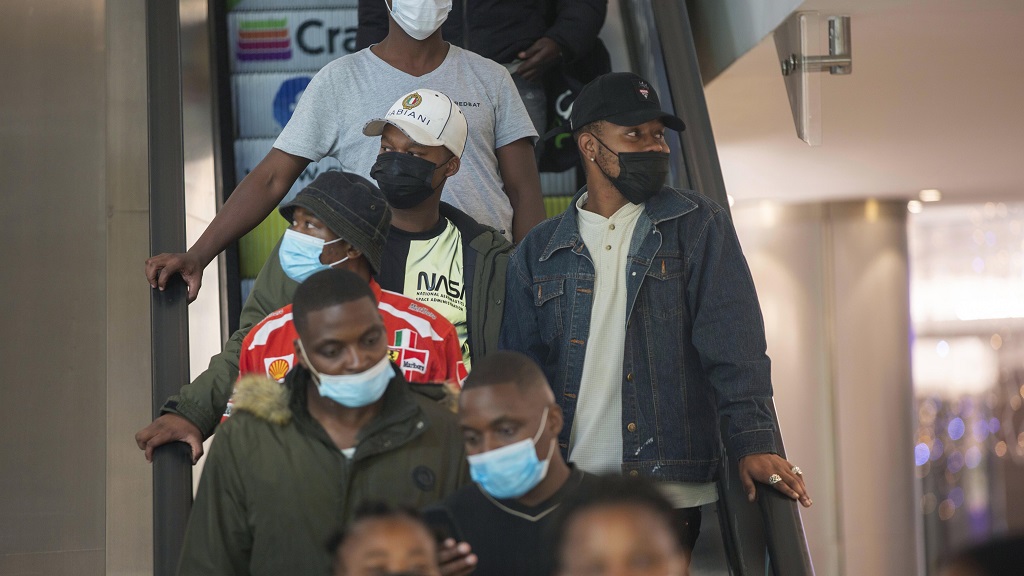 NYT> Πως 61 ελεγμένοι επιβάτες από το Johannesburg “έπρεπε” να βρεθούν θετικοί στην Omicron όταν προσγειώθηκαν στο Amsterdam!