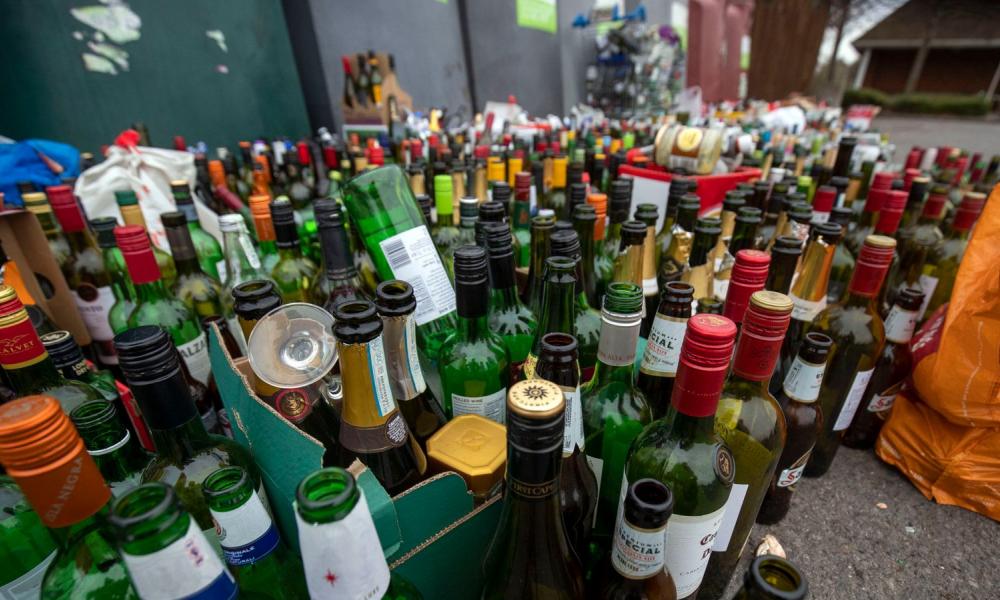 Κάβα…καβάτζα; Χωρίς αλκοόλ αυτά τα Χριστούγεννα; Δείτε τον λόγο για την…υπέρτατη απειλή!