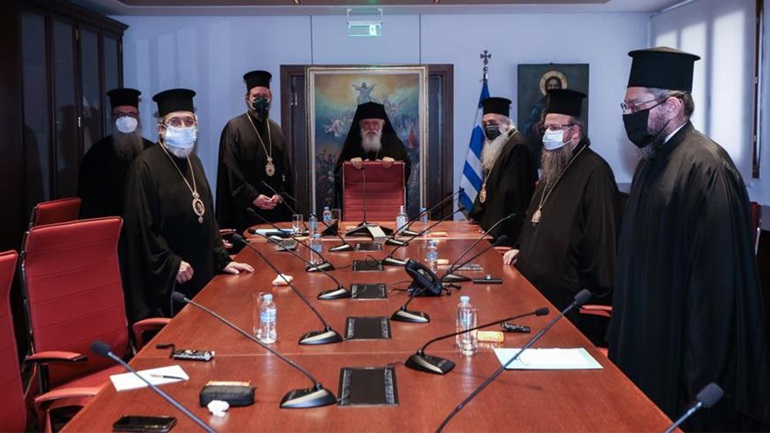 Αντιδράσεις από την Ιερά Σύνοδο για ανάρτηση του Μόσιαλου σχετικά με τις μάσκες