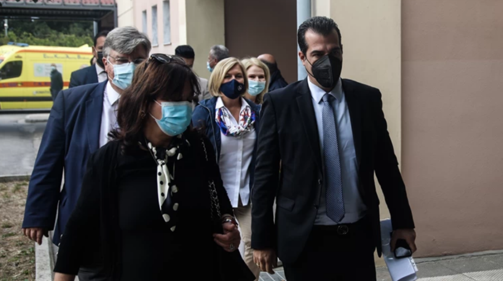 ΤΡΟΜΟΚΡΑΤΙΑ με 550.000 τεστ για 15.000 κρούσματα! ΘΕΛΟΥΝ να φέρουν περισσότερα ΜΕΤΡΑ, ξεκινά ΘΥΕΛΛΑ