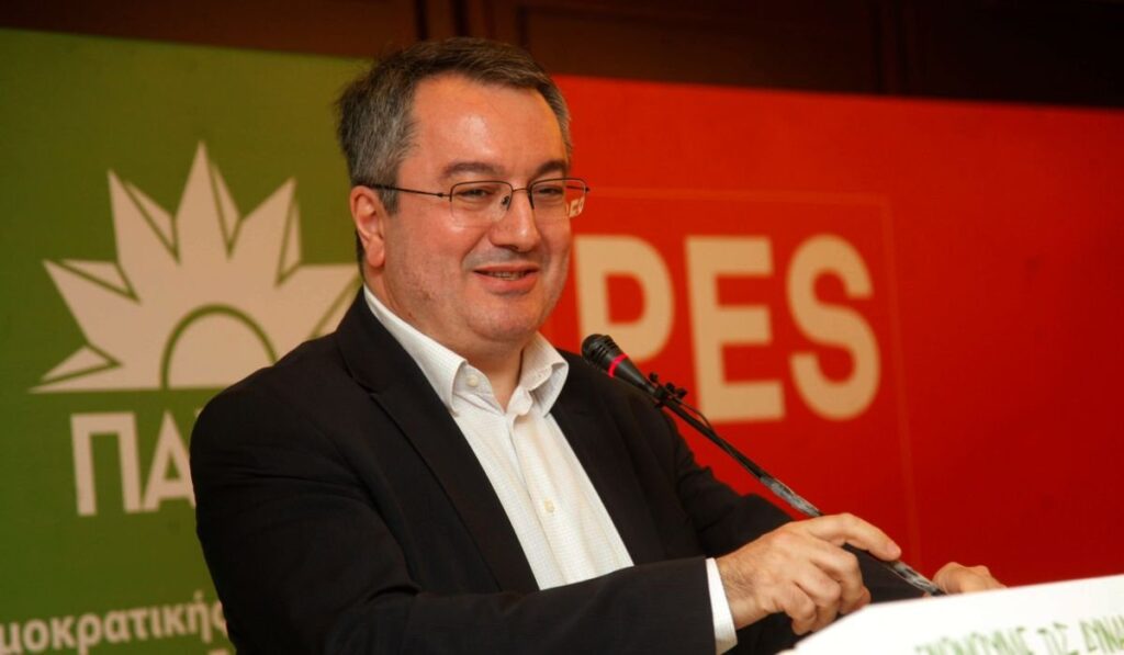 Ο βλάσφημος που θέλει να μας μπολιάσει όλους βρίζει την Παναγία