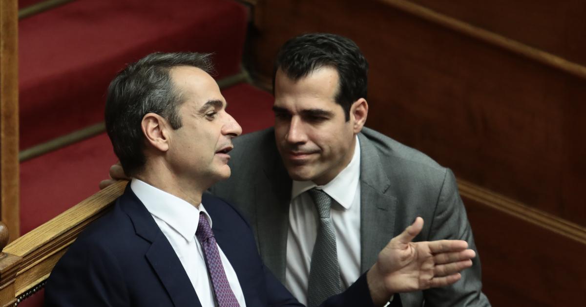 Τέτοια ΧΟΥΝΤΑ δεν ξανάγινε! Τέλος η ελεύθερη κυκλοφορία στους ΕΞΩΤΕΡΙΚΟΥΣ χώρους για ανεμβολίαστους; «ΒΟΜΒΑ» Πλεύρη