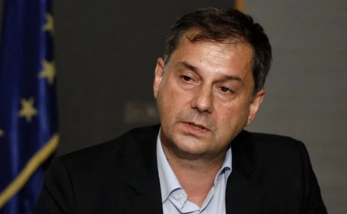 Με κορωνοϊό ο Χάρης Θεοχάρης: «Είμαι τριπλά εμβολιασμένος»