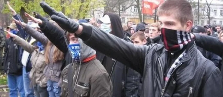 «Η Ουκρανία προετοιμάζει ναζιστικές ομάδες για την επίθεση»