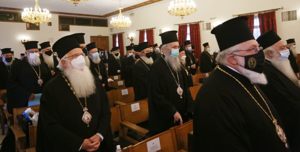Δὲν ἔχουμε μήτε ΛΑΟΚΡΑΤΙΑ μήτε ΔΕΣΠΟΤΟΚΡΑΤΙΑ. Ἐκκλησία εἶναι Κλῆρος καὶ Λαός